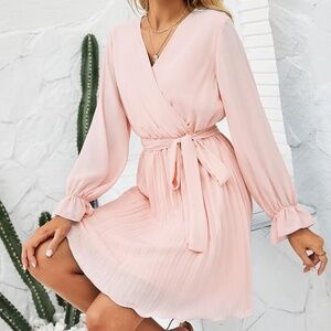Women’s Casual Long Sleeve V Neck Pleated Ruffle Dress